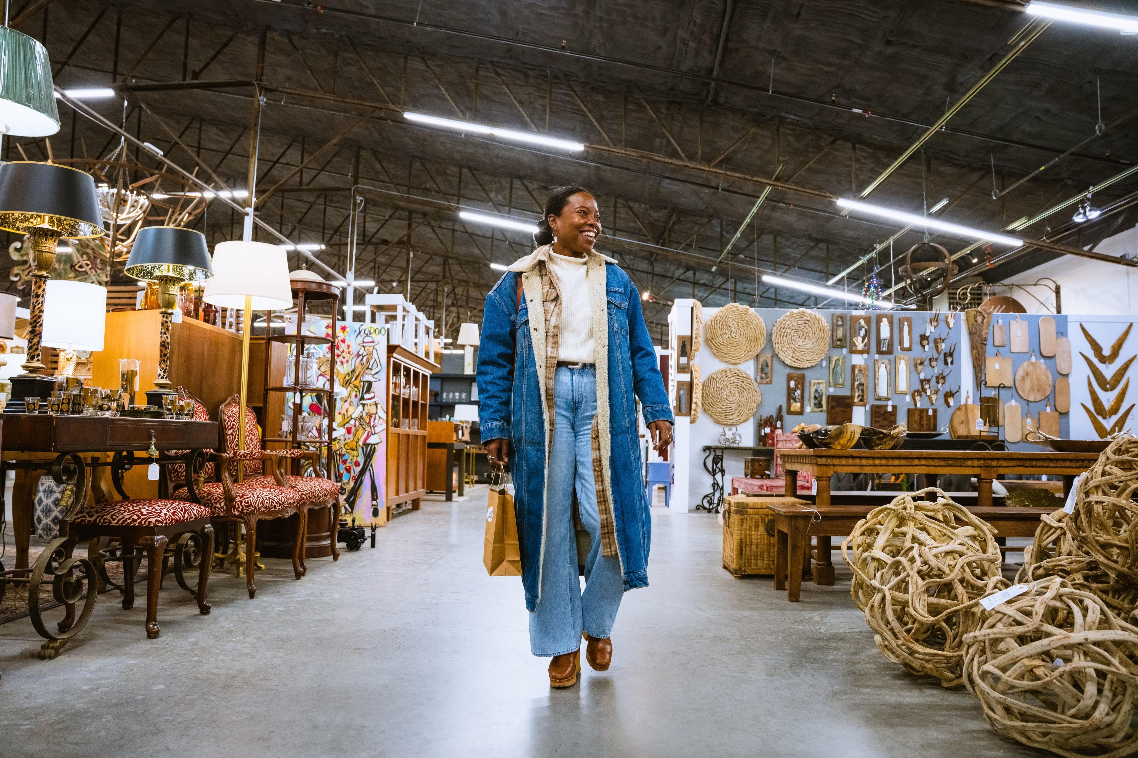 Antiques Antiques Shopping_Marquee_River Arts District