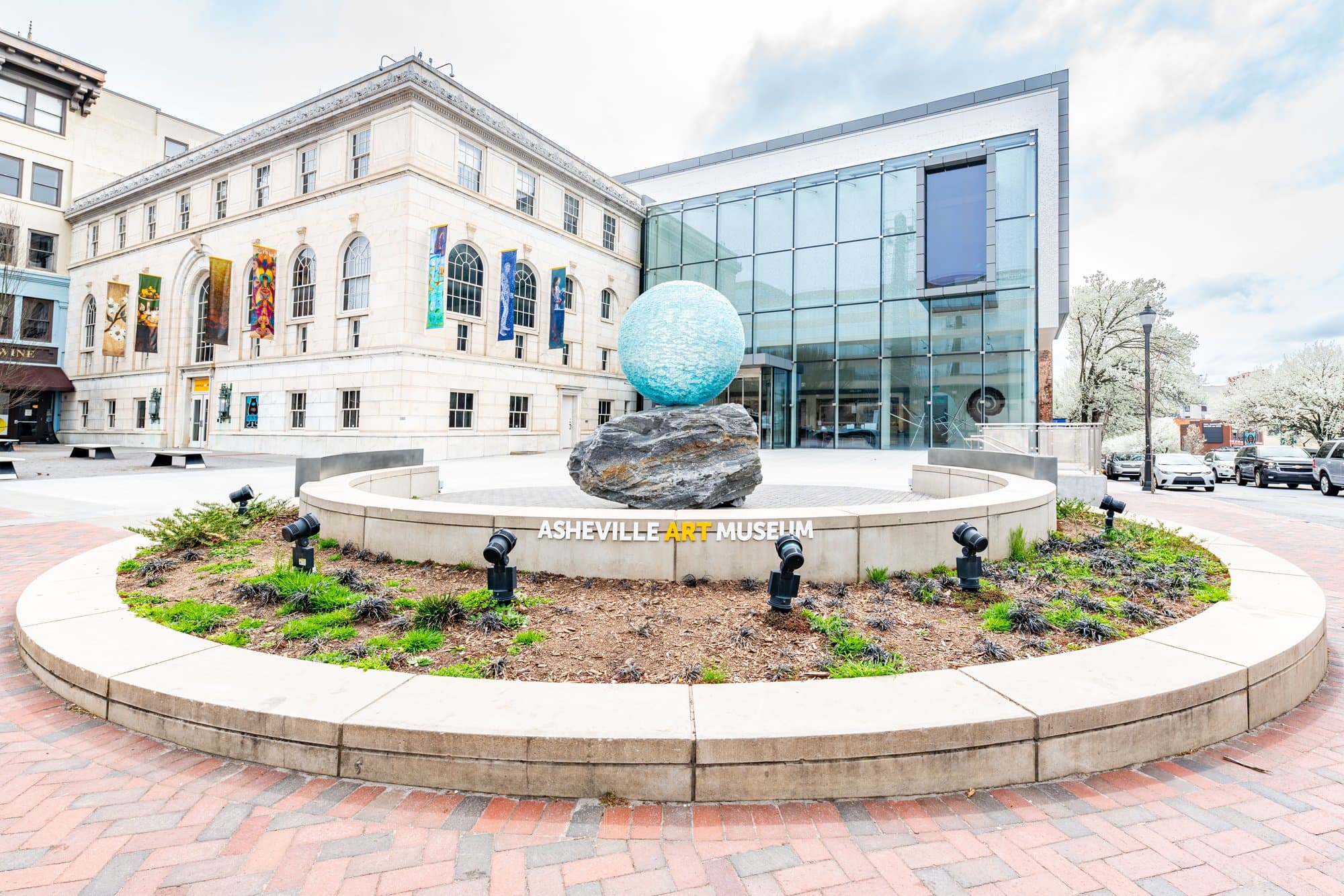 Top Museums in Asheville, NC Asheville Art Museum / Photo: James Reynolds