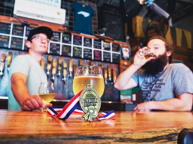 exploreasheville.com exploreasheville.com