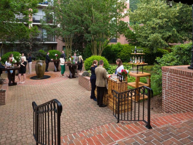 exploreasheville.com exploreasheville.com