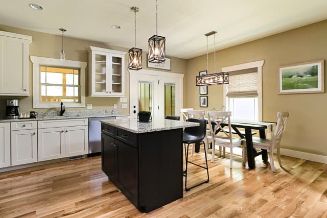 exploreasheville.com exploreasheville.com