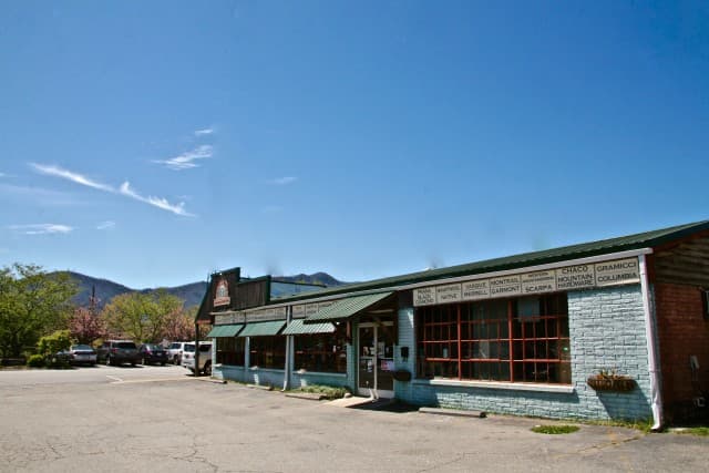 exploreasheville.com exploreasheville.com