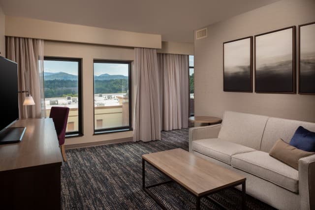 exploreasheville.com exploreasheville.com