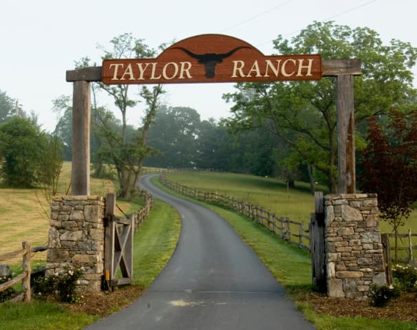 exploreasheville.com exploreasheville.com