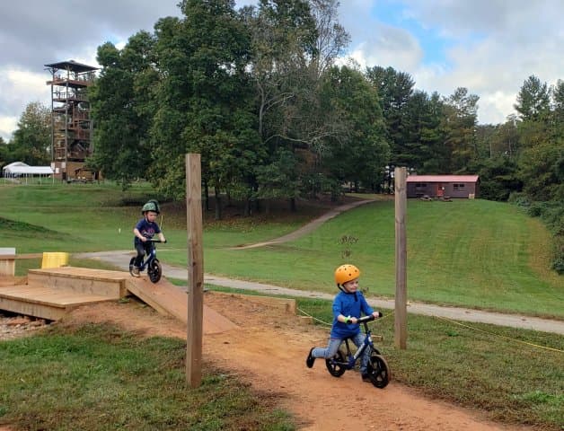 exploreasheville.com exploreasheville.com